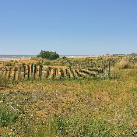 Appartamento Functional With Shared Pool